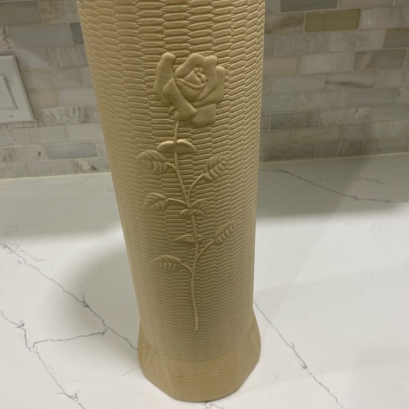 Vintage toilet paper holder canister with lid - Picture 2 of 9